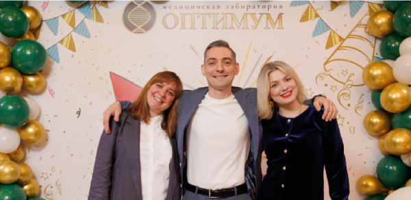 4 апреля свой 10-летний юбилей отметили наши партнеры из медицинской лаборатории «Оптимум» в городе Сочи!